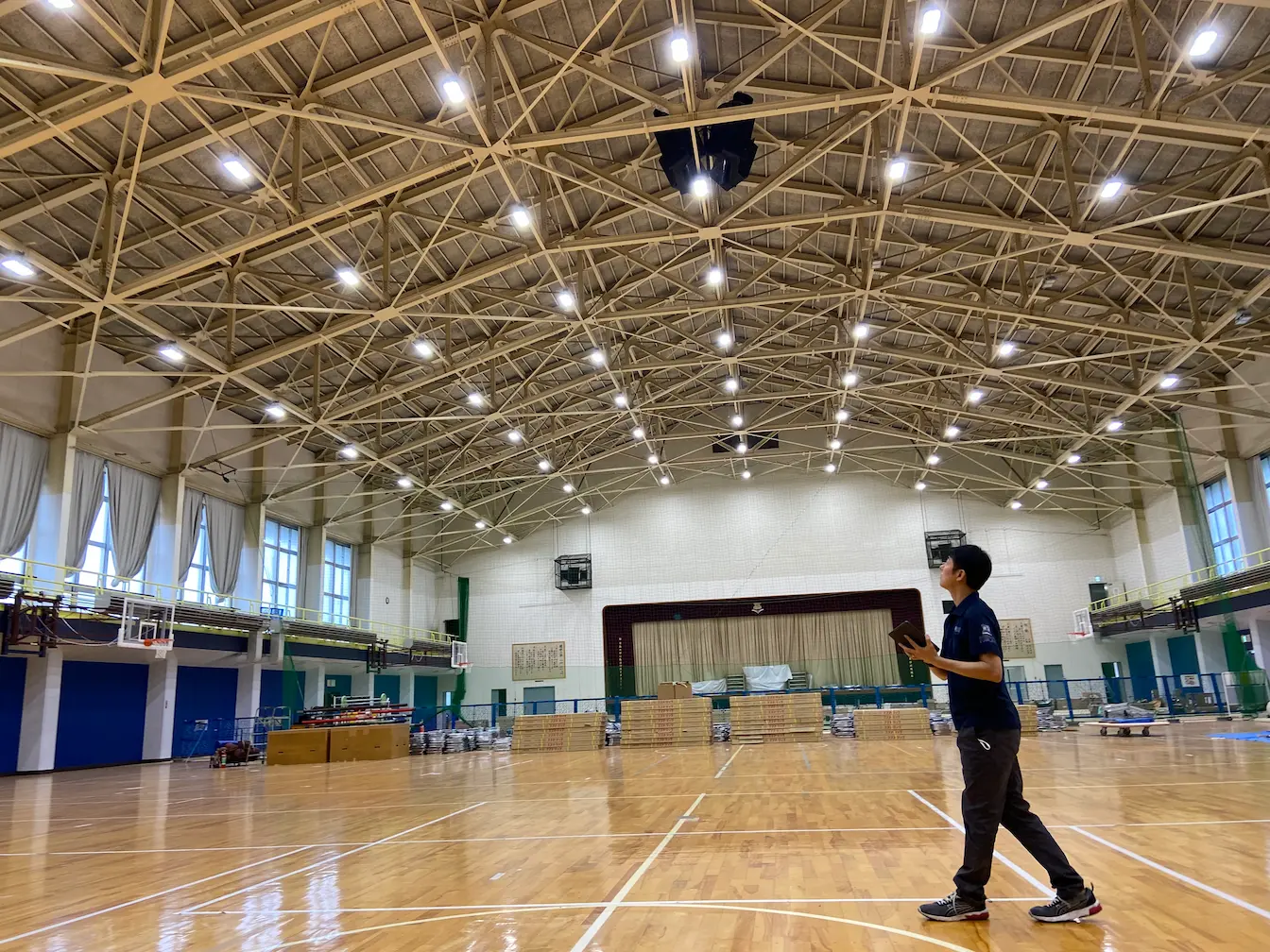 札幌市内 - 某私立高校様体育館 ｜ iPadで照明操作 (導入事例)